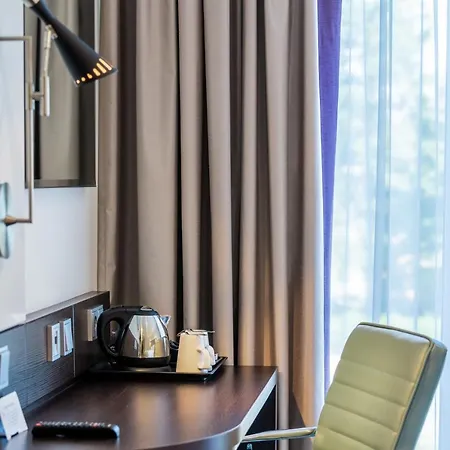 Premier Frankfurt Westend 3*