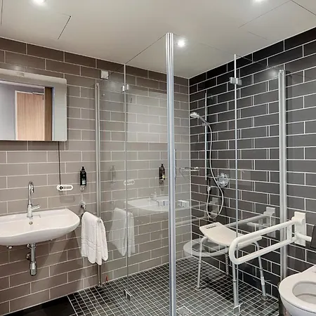 Premier Frankfurt Westend 3*